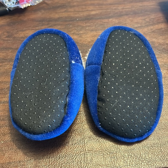 Slippers - Picture 2 of 2